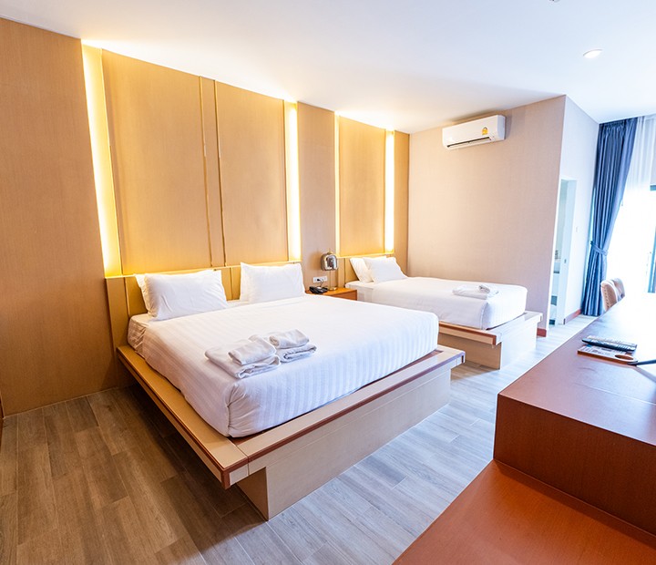 Deluxe Twin Room – สัมผัสที่เหนือกว่ารองรับการพักผ่อนอย่างมีระดับ @Together Resort แก่งกระจาน