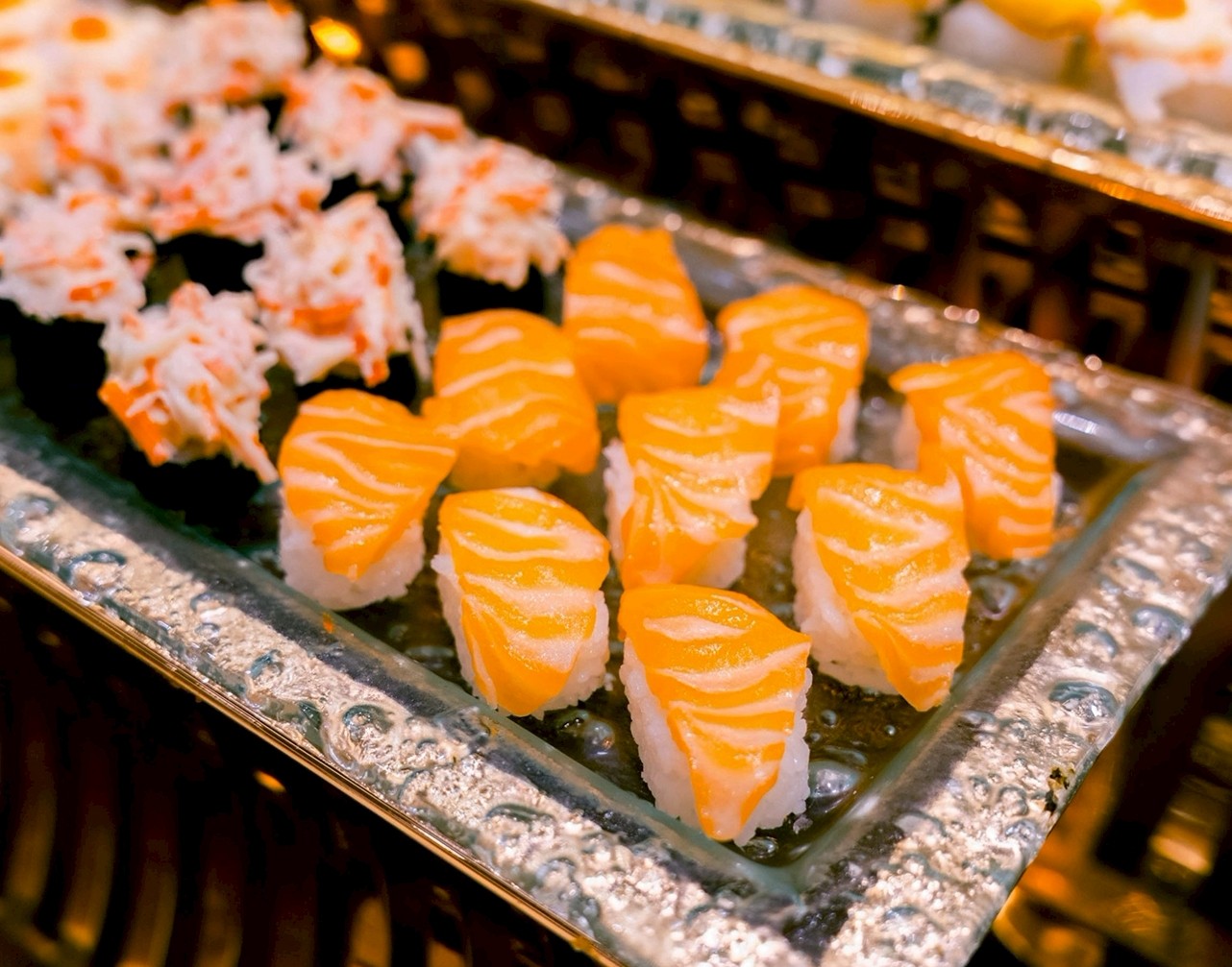 ซูชิ - อาหารญี่ปุ่น